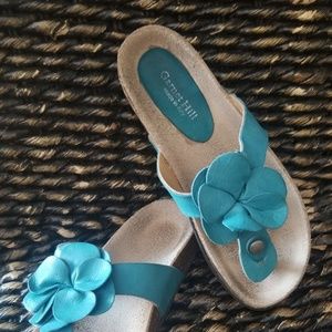 Garnett Hill Sandals. Like Birkenstock.  Size 3.